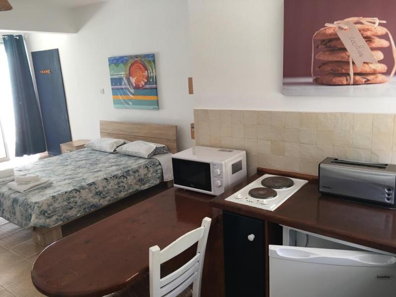 Periyiali Apartments