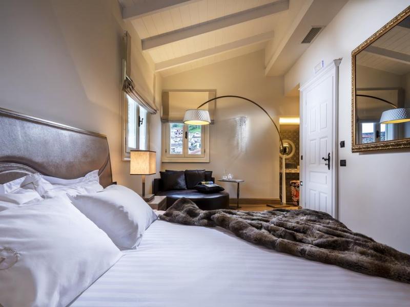 3 Sixty Hotel & Suites