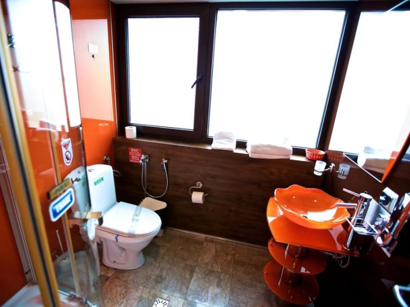 Legends chambers by Grand Pier