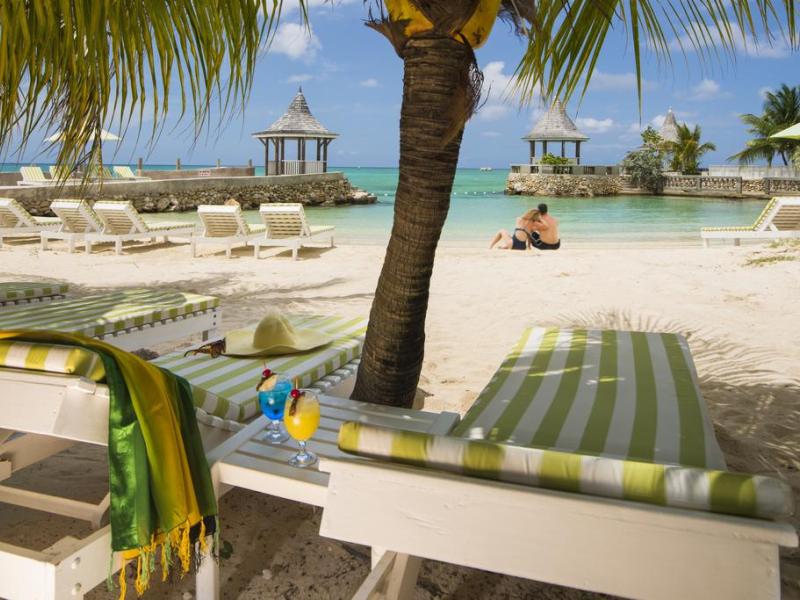 SeaGarden Beach Resort