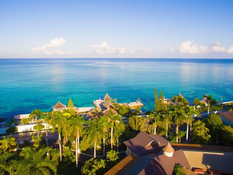 SeaGarden Beach Resort