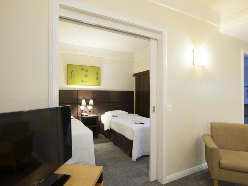 Slaviero Suites Curitiba Batel