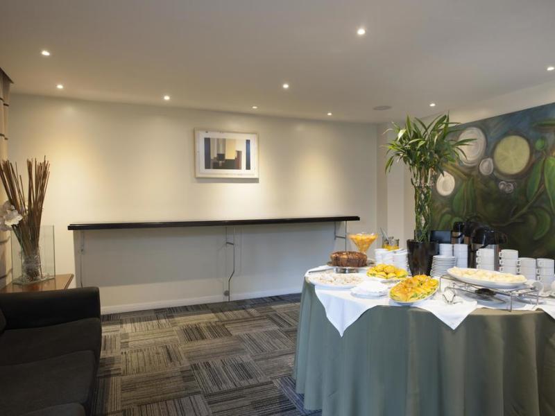 Slaviero Suites Curitiba Batel