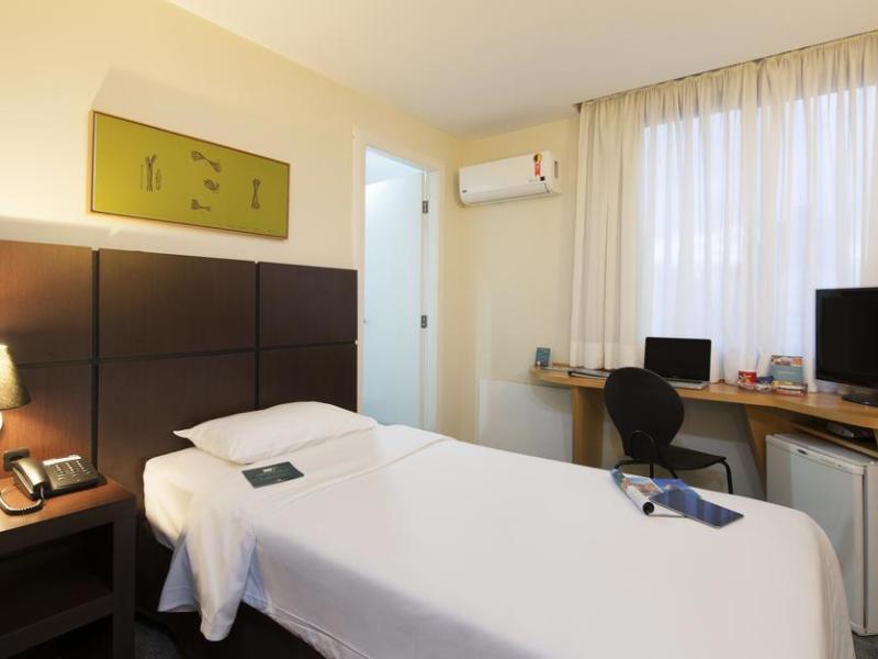 Slaviero Suites Curitiba Batel