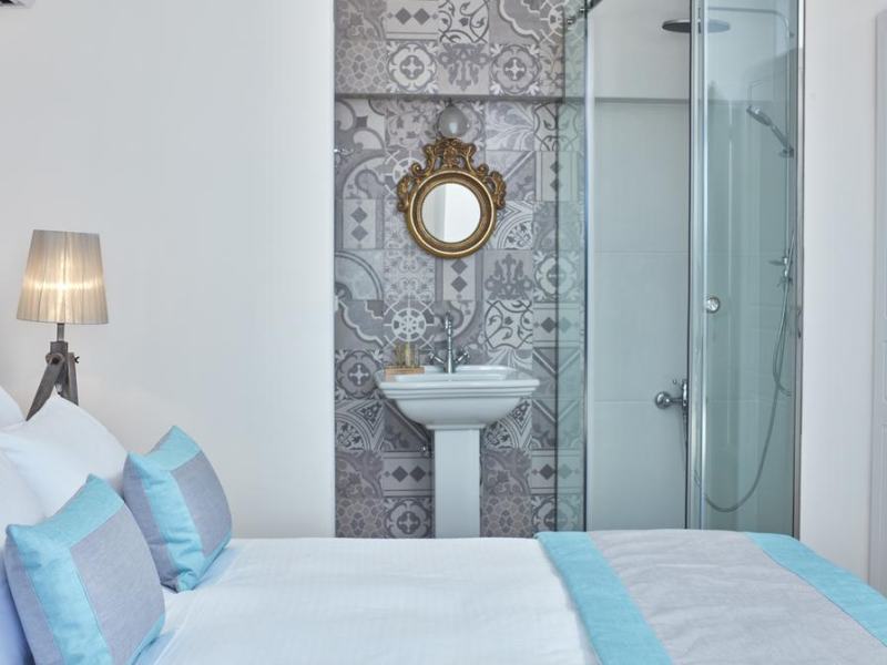 La Maltese Oia Luxury Suites