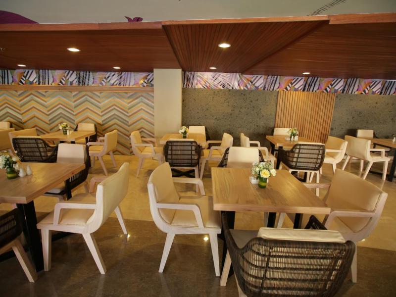 Bedrock Hotel Kuta Bali