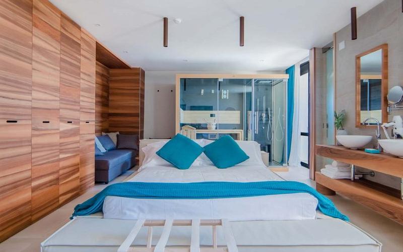 Cumeja Beach Club & Hotel