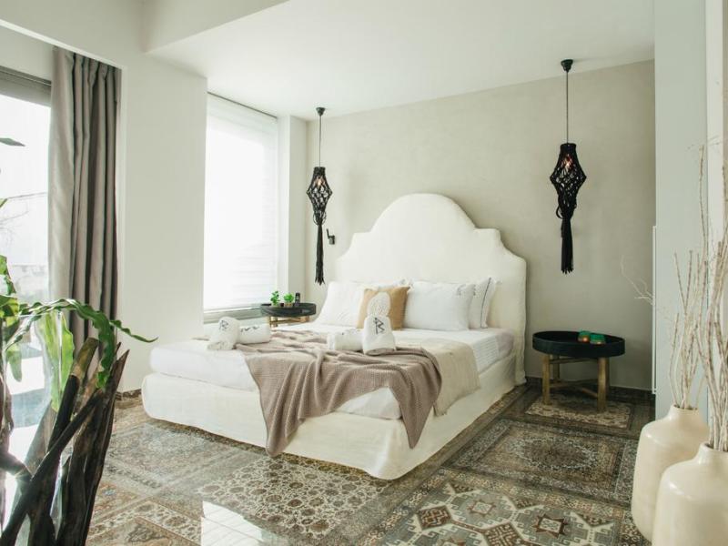 Blue Carpet Luxury Suites