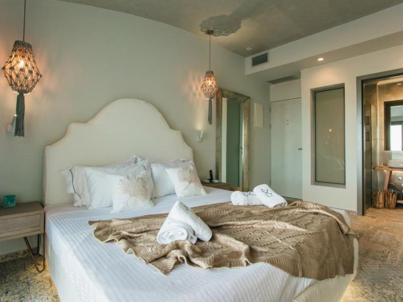 Blue Carpet Luxury Suites