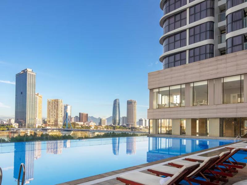Melia Vinpearl Danang Riverfront