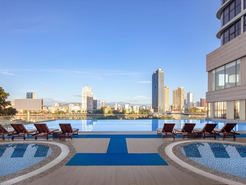 Melia Vinpearl Danang Riverfront