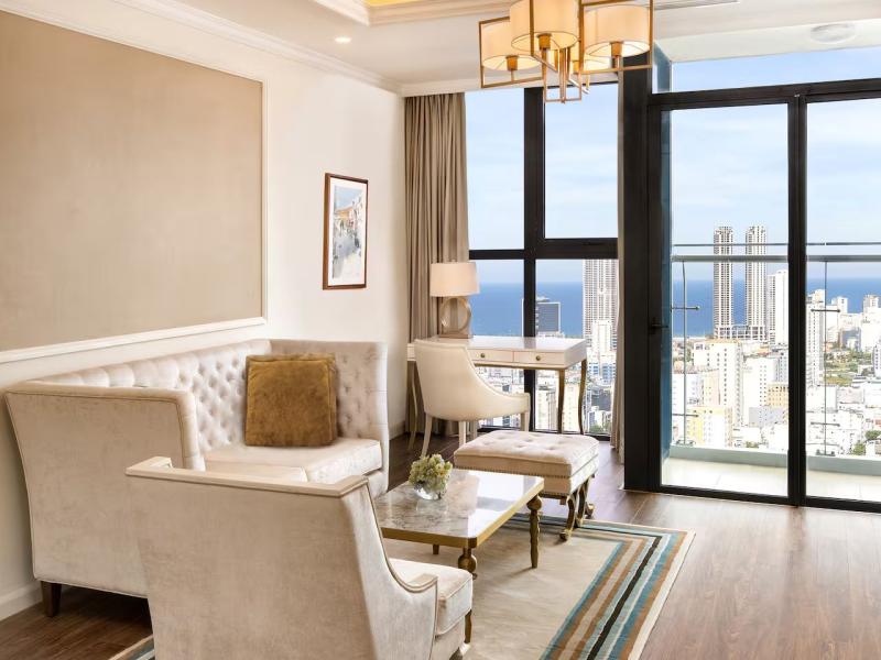 Melia Vinpearl Danang Riverfront
