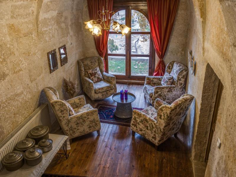 Temenni Evi