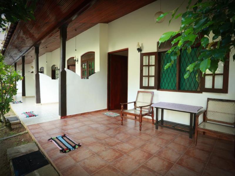 Sonri Villa