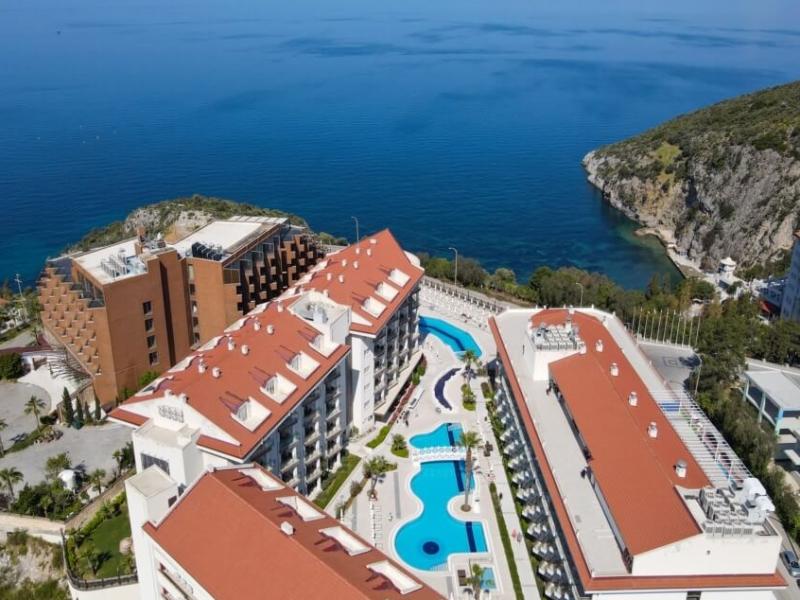 Ramada Hotel & Suites by Wyndham Kusadasi