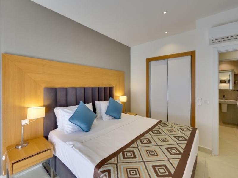 Ramada Hotel & Suites by Wyndham Kusadasi