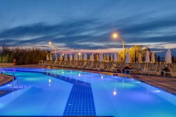 Отель Ramada Hotel & Suites by Wyndham Kusadasi Турция, Кушадасы, фото 7