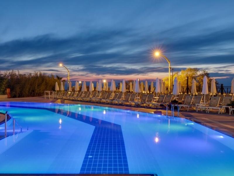 Ramada Hotel & Suites by Wyndham Kusadasi