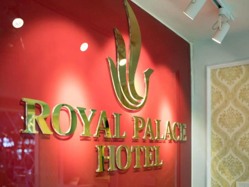 Royal 2 Hotel