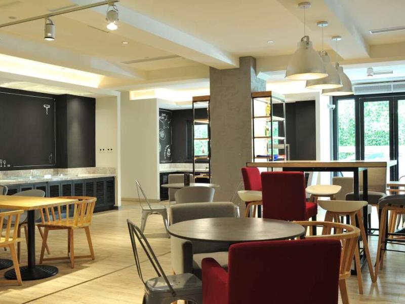 Campanile Shanghai Natural History Museum Hotel