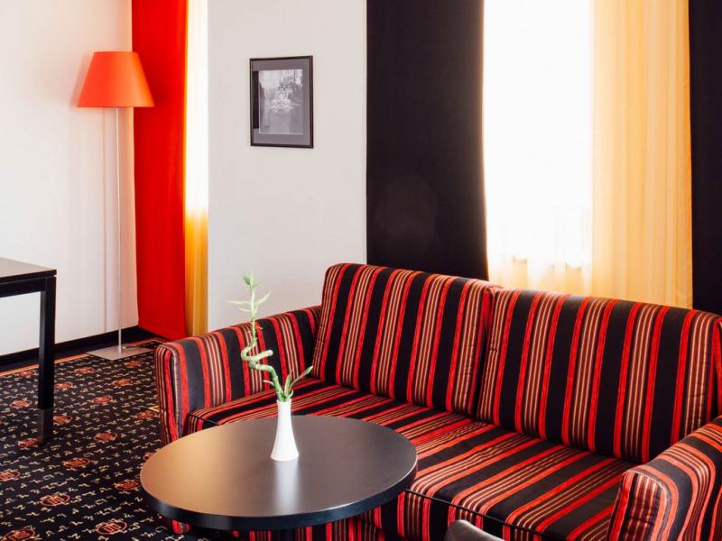 Vienna House Easy Airport Bucharest