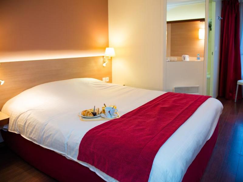 Brit Hotel Caen Nord - Memorial