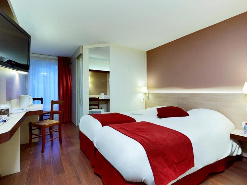 Brit Hotel Caen Nord - Memorial