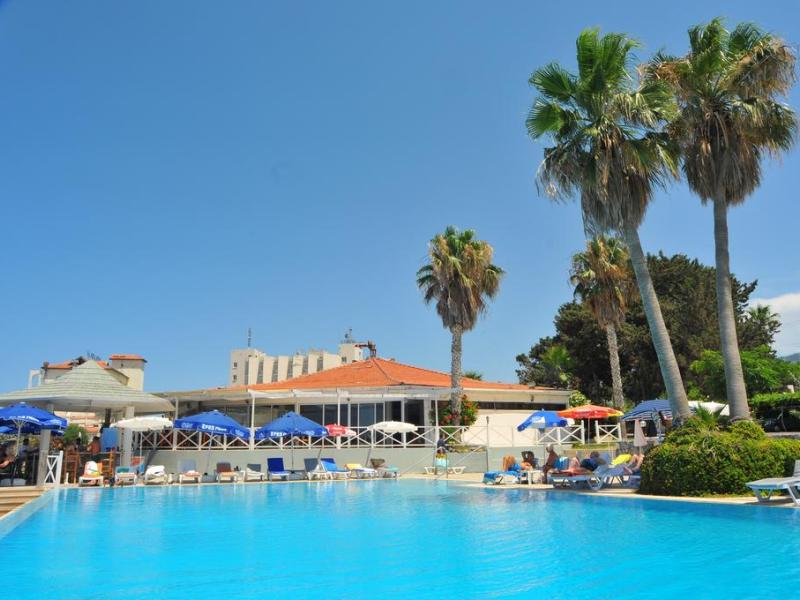 The LA Hotel & Resort