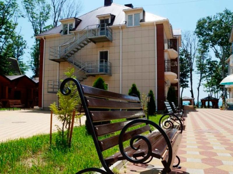 Лазурит база отдыха (Агой)