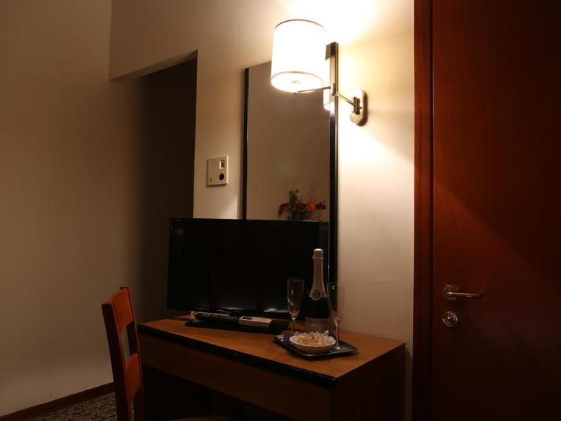 Hotel Casa Del Lago