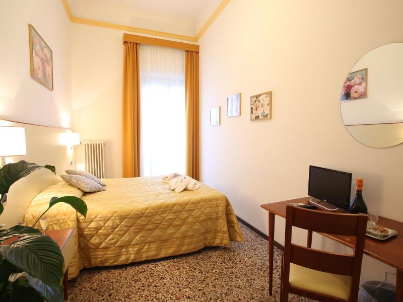 Hotel Casa Del Lago