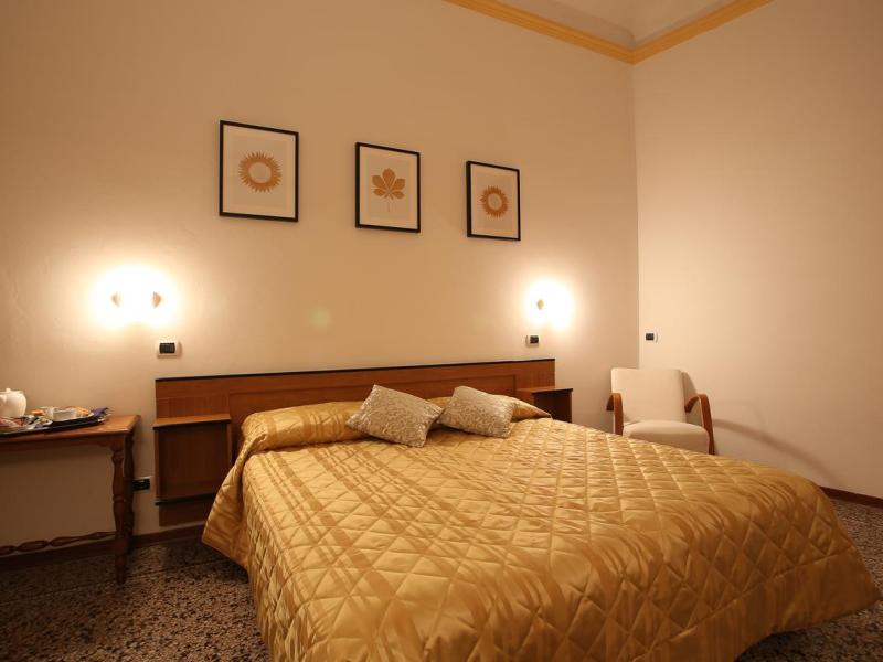 Hotel Casa Del Lago