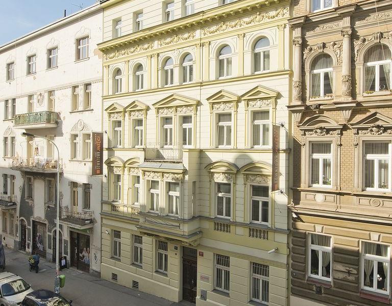 Downtown Suites Kodanska