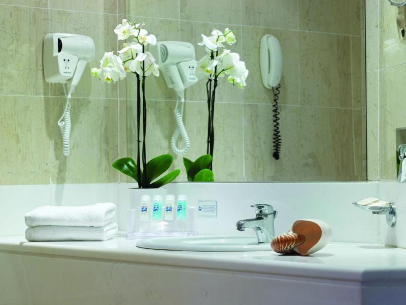 Helea Family Beach Resort