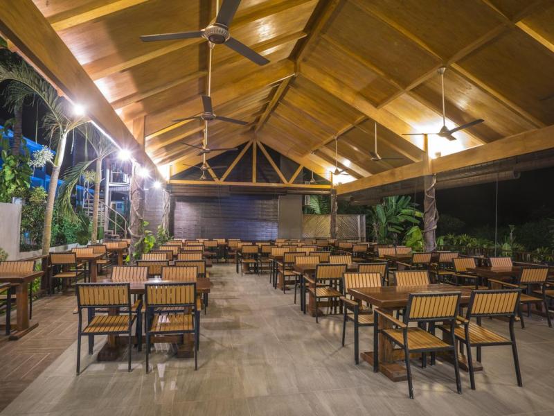 Summer Bay Resort