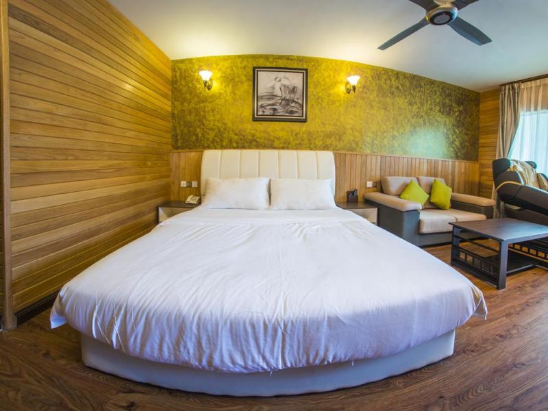 Summer Bay Resort