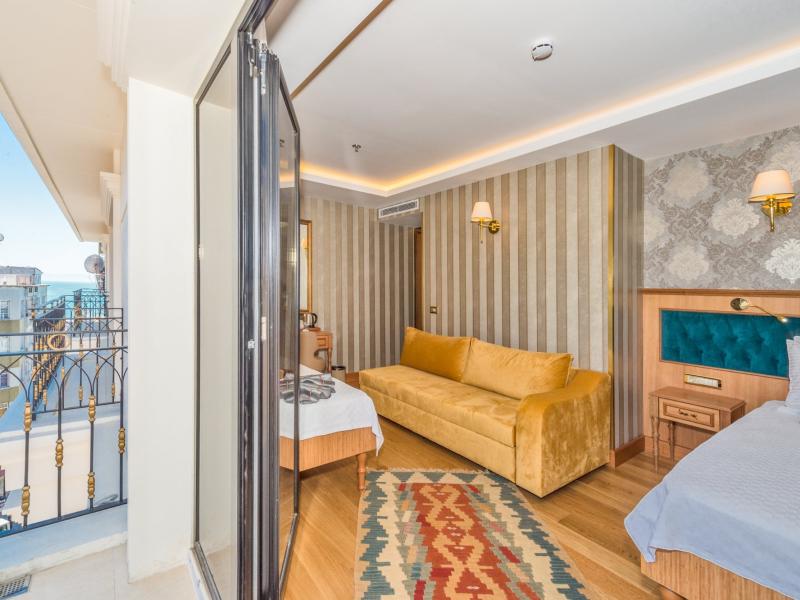 Aprilis Gold Hotel