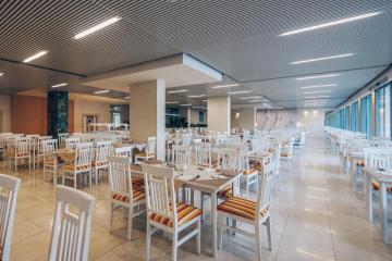 Отель Carine Hotel Delfin Черногория, Биела, фото 5