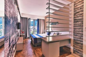 Отель Carine Hotel Delfin Черногория, Биела, фото 6