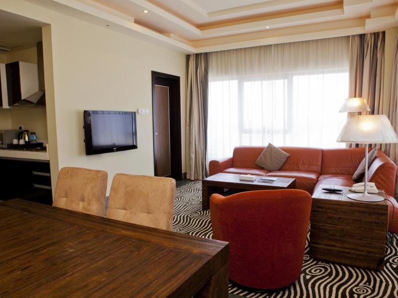 Al Raya Suites