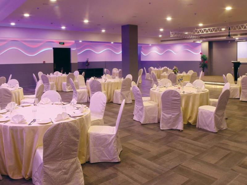 Park Regis Lotus Hotel