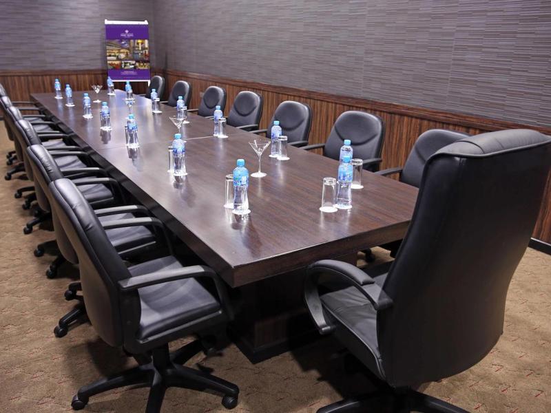 Park Regis Lotus Hotel