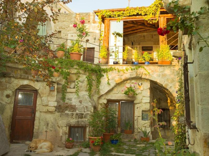 Melekler Evi Cave Hotel