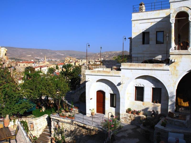Melekler Evi Cave Hotel