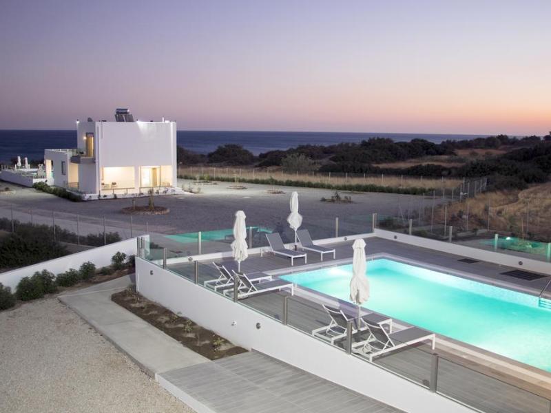 Aegean Horizon Beachfront Villas