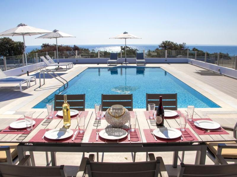 Aegean Horizon Beachfront Villas