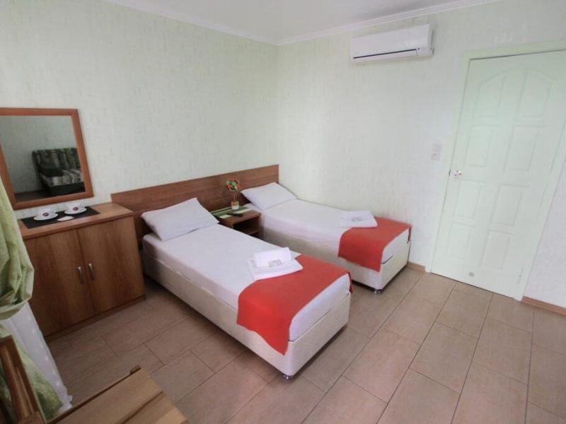 Банановый рай (ул. Медовая)