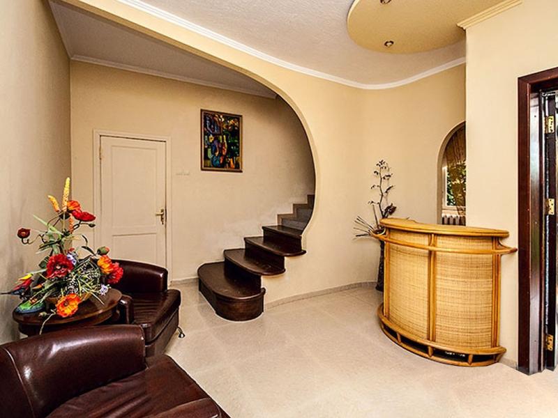 Банановый рай (ул. Медовая)