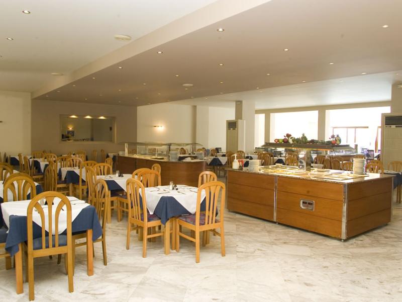 Delfinia Resort