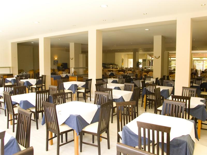 Delfinia Resort